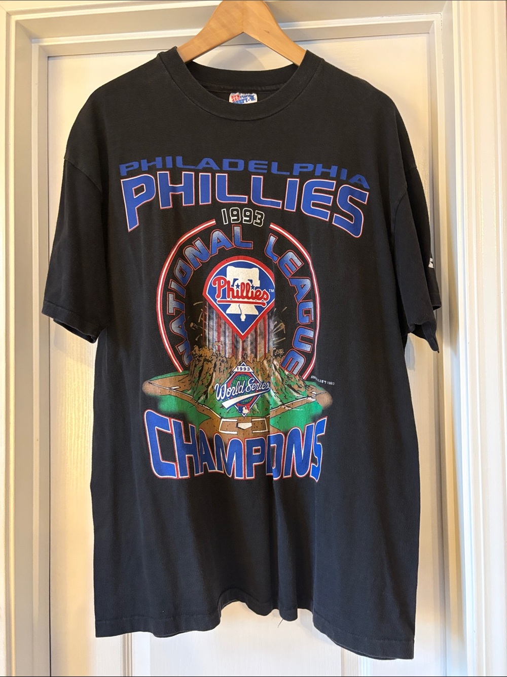 Vintage 1993 Philadelphia Phillies National League Champions Men’s XL T-Shirt
